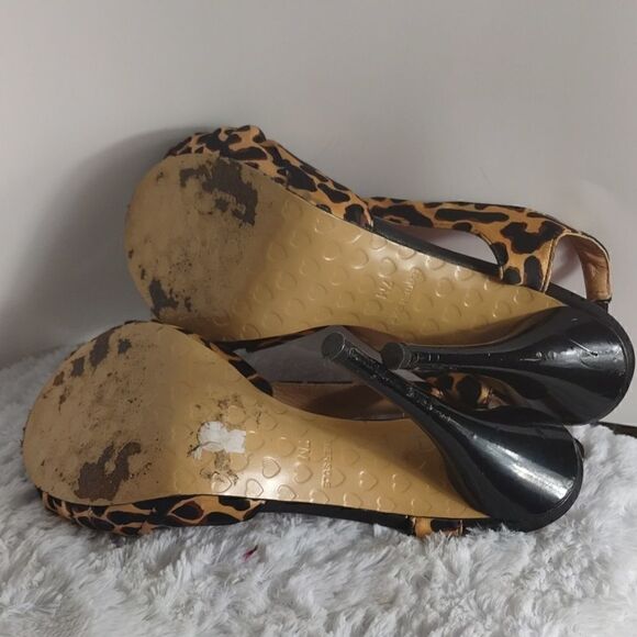 Betsey Johnson Leather Animal Print Heels - Picture 4 of 8